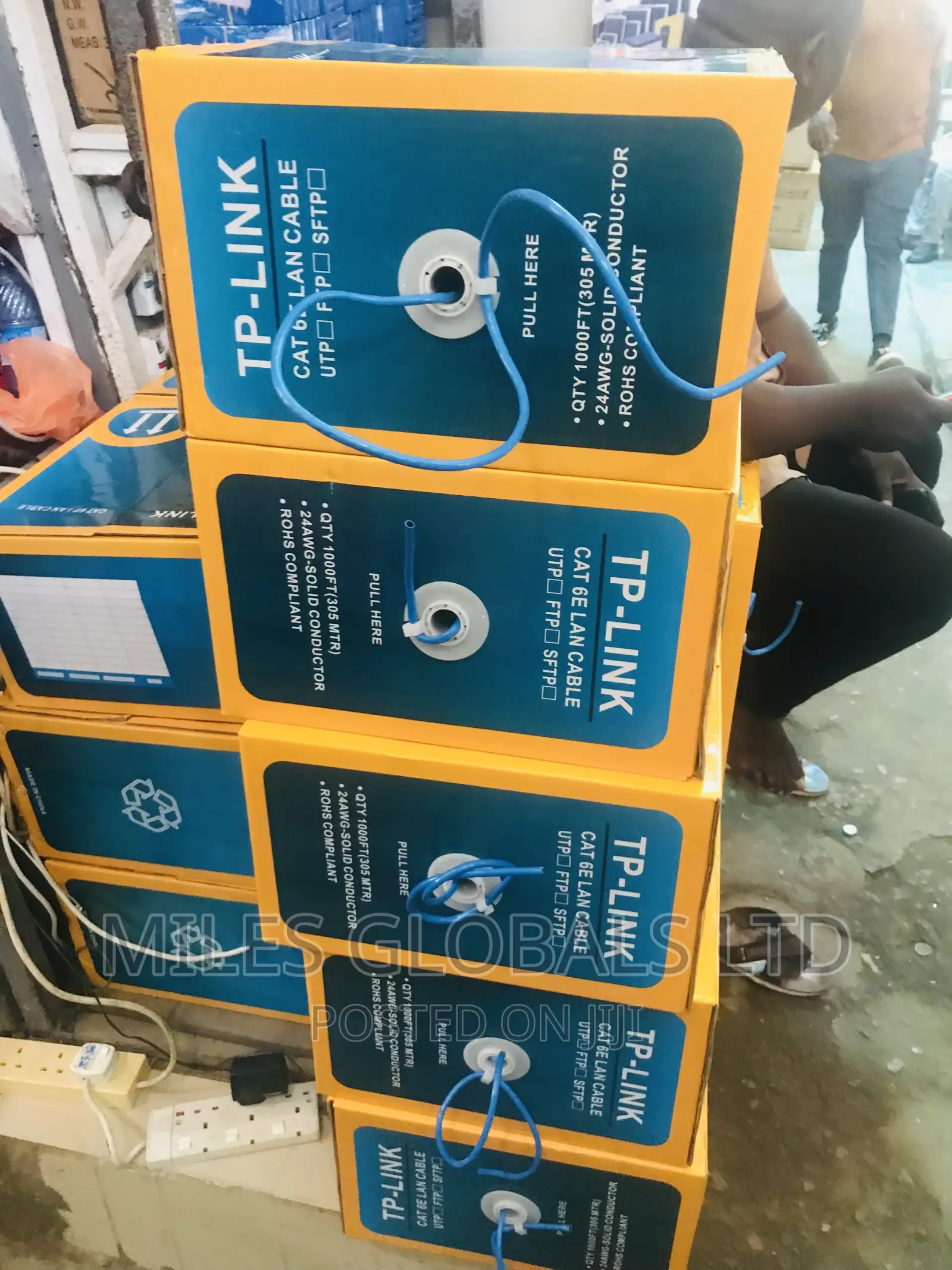 Cat 6e Ethernet Cables 305mm Indoor