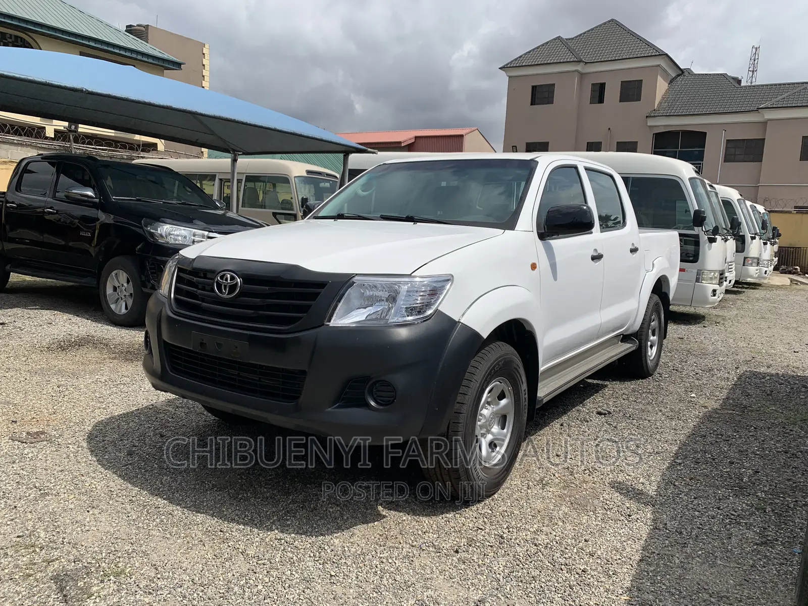 Toyota Hilux SR5 4x4 2015 White