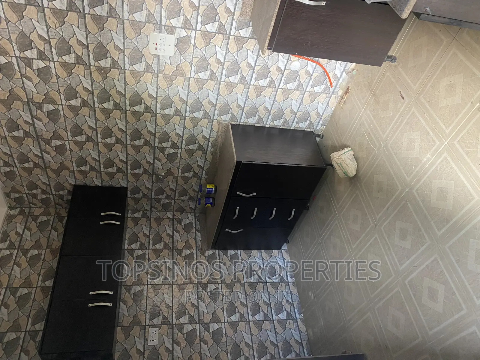 2bdrm Block of Flats in Dawaki for rent