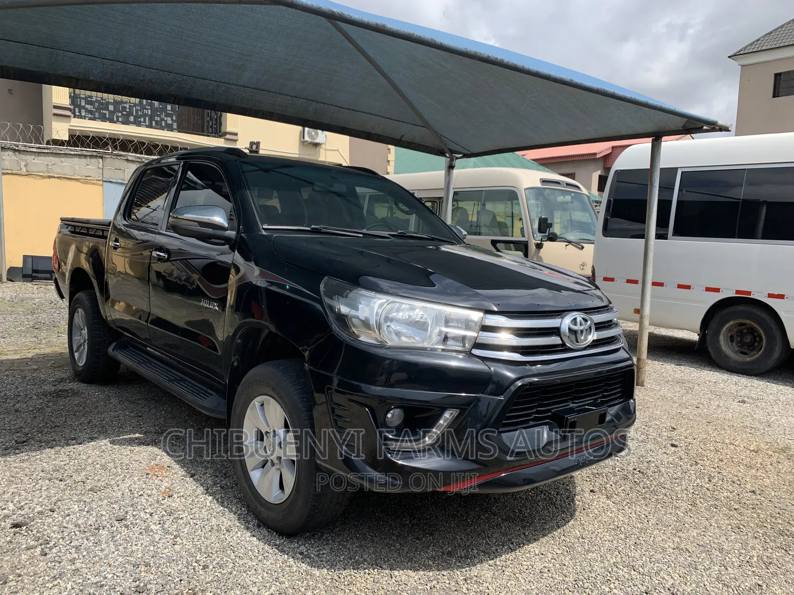 Toyota Hilux SR5 4x4 2016 Black