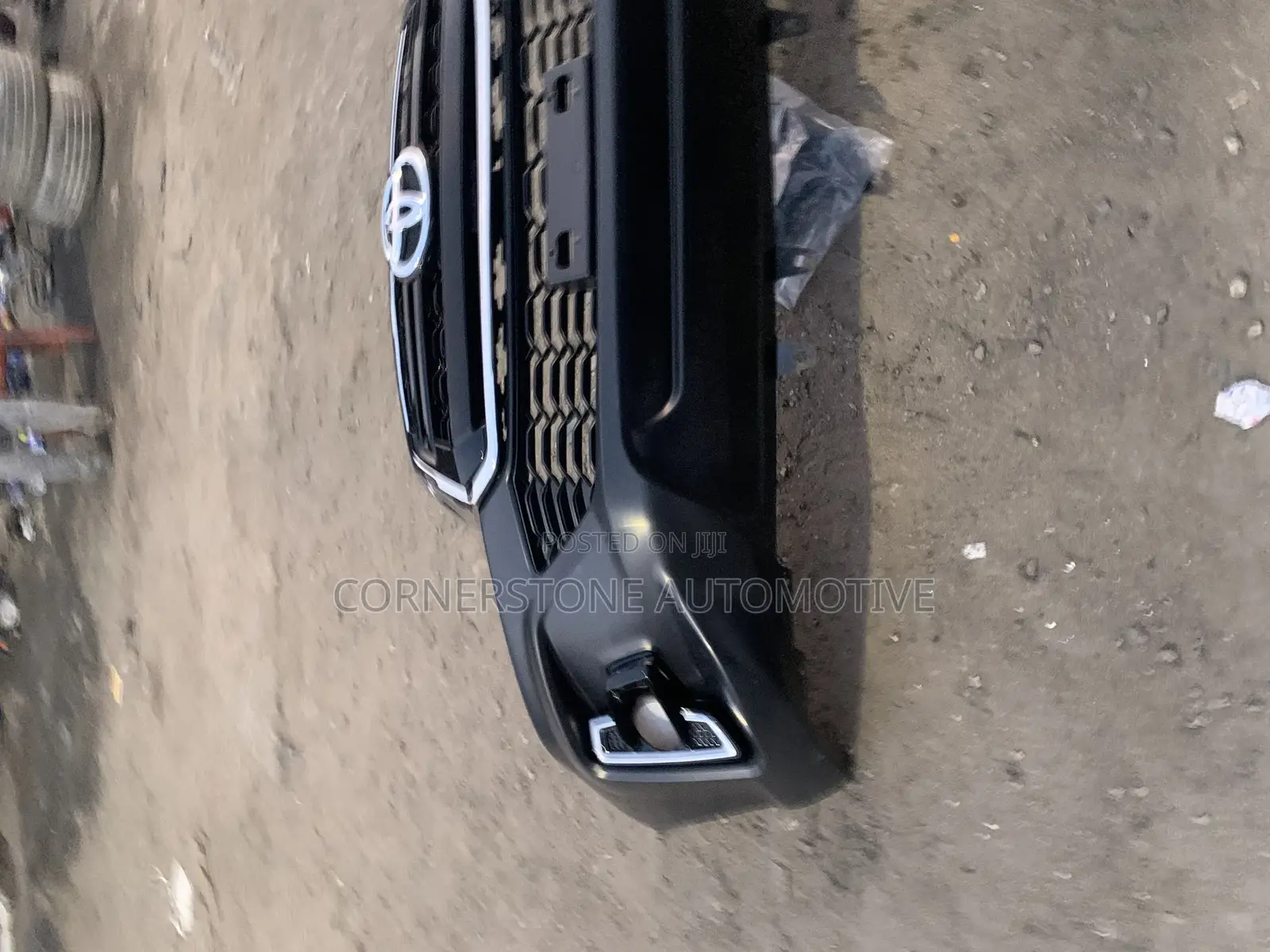 Complete Front Bumper Hilux 2017