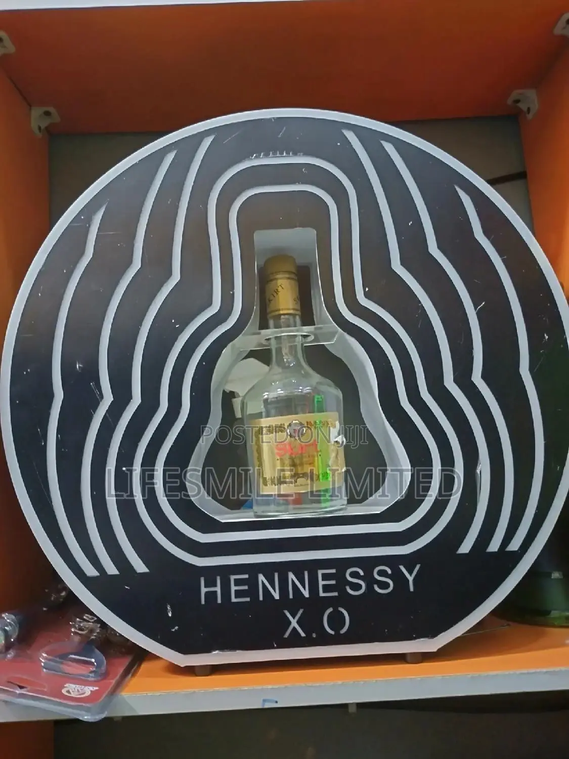 Led Hennessy Carrier