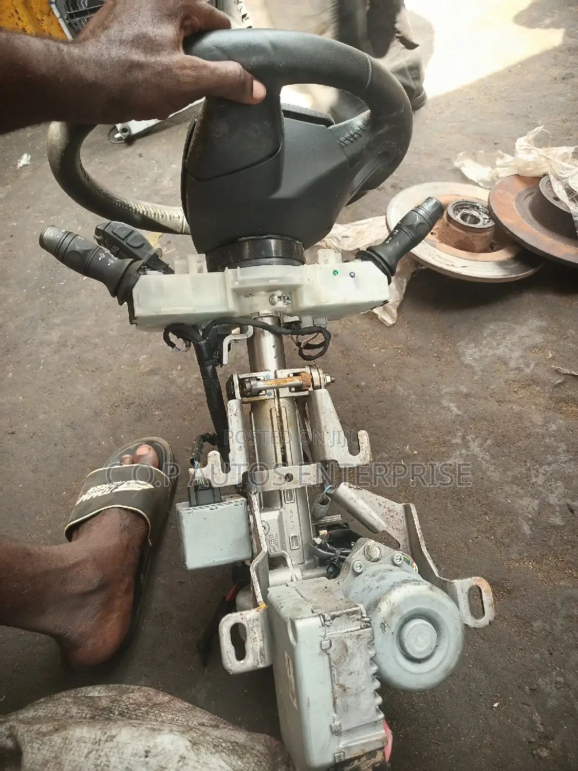Complete Steering Wheel and Pump for Renault Megane,Scenic