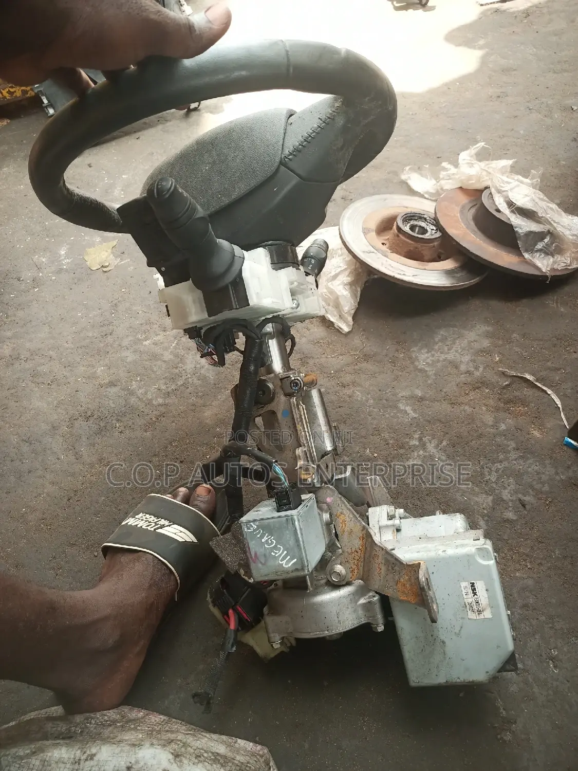 Complete Steering Wheel and Pump for Renault Megane,Scenic
