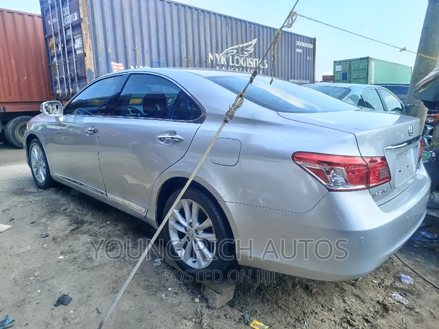 Lexus HS 2011 Silver