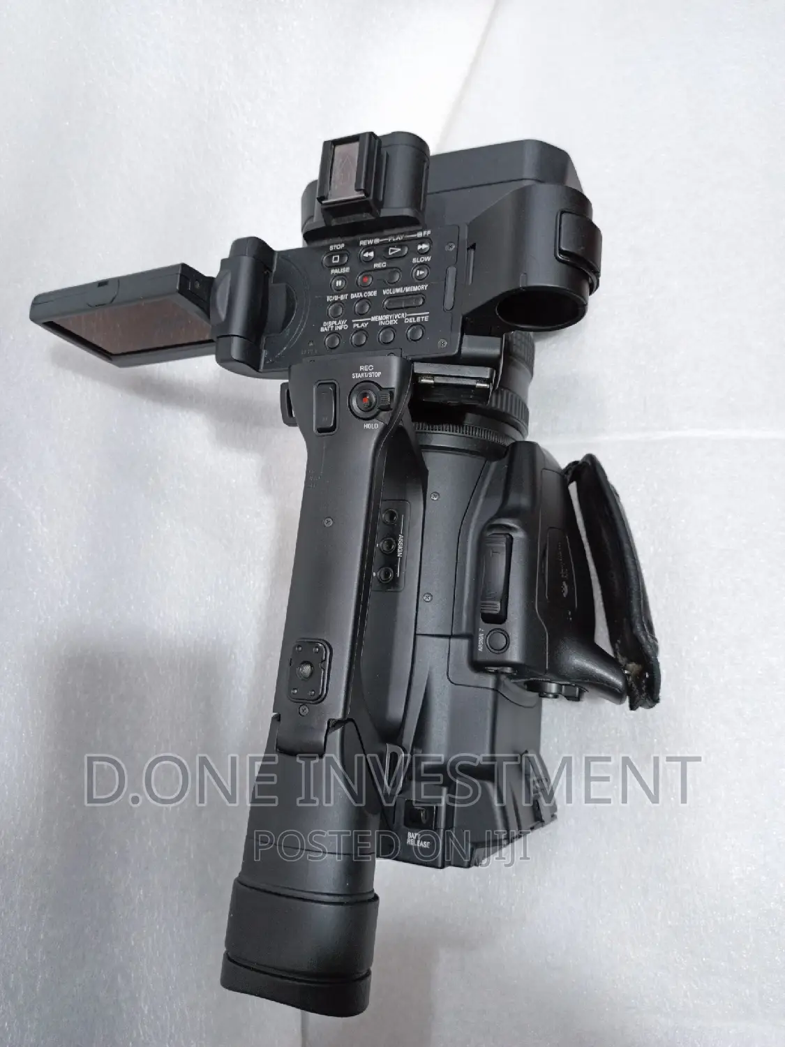 Sony Z5 Video Camera for Live Streaming and Video Recording