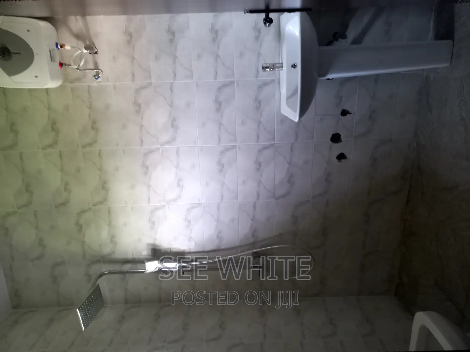 Furnished 3bdrm Bungalow in Estate Close, Satellite Town for sale