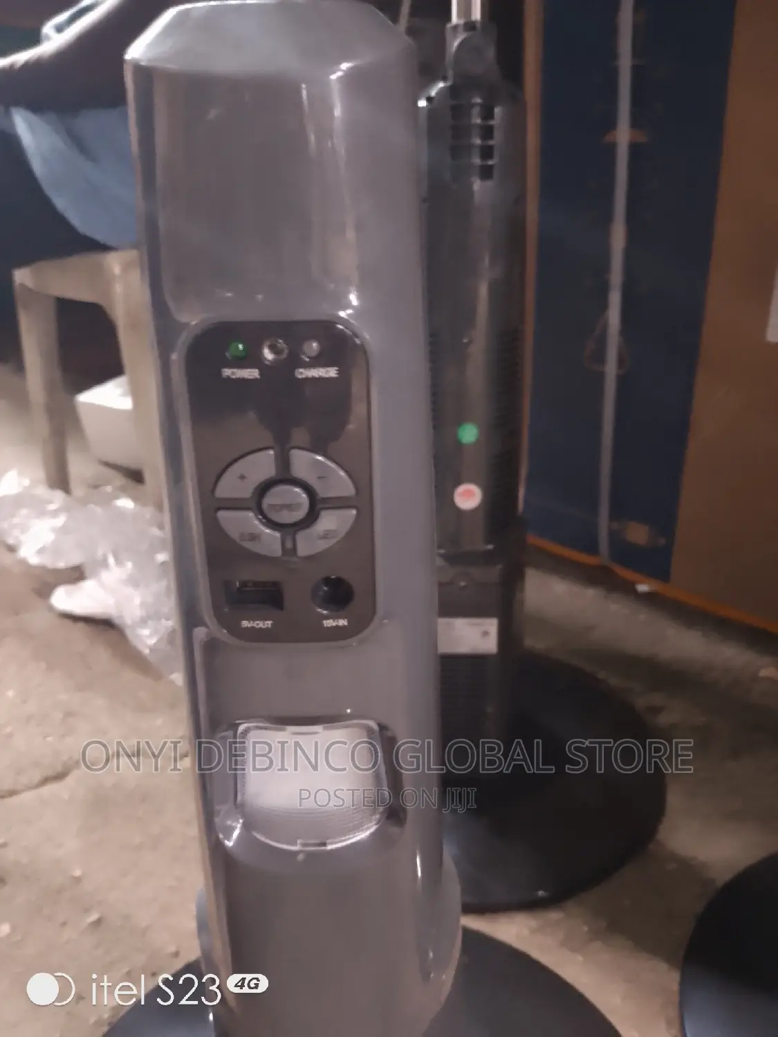 Qasa 18 Inches Rechargeable Fan + Remote Control