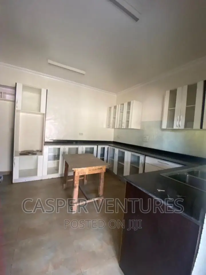 1bdrm Shared Apartment in Paradise, Chevron for rent