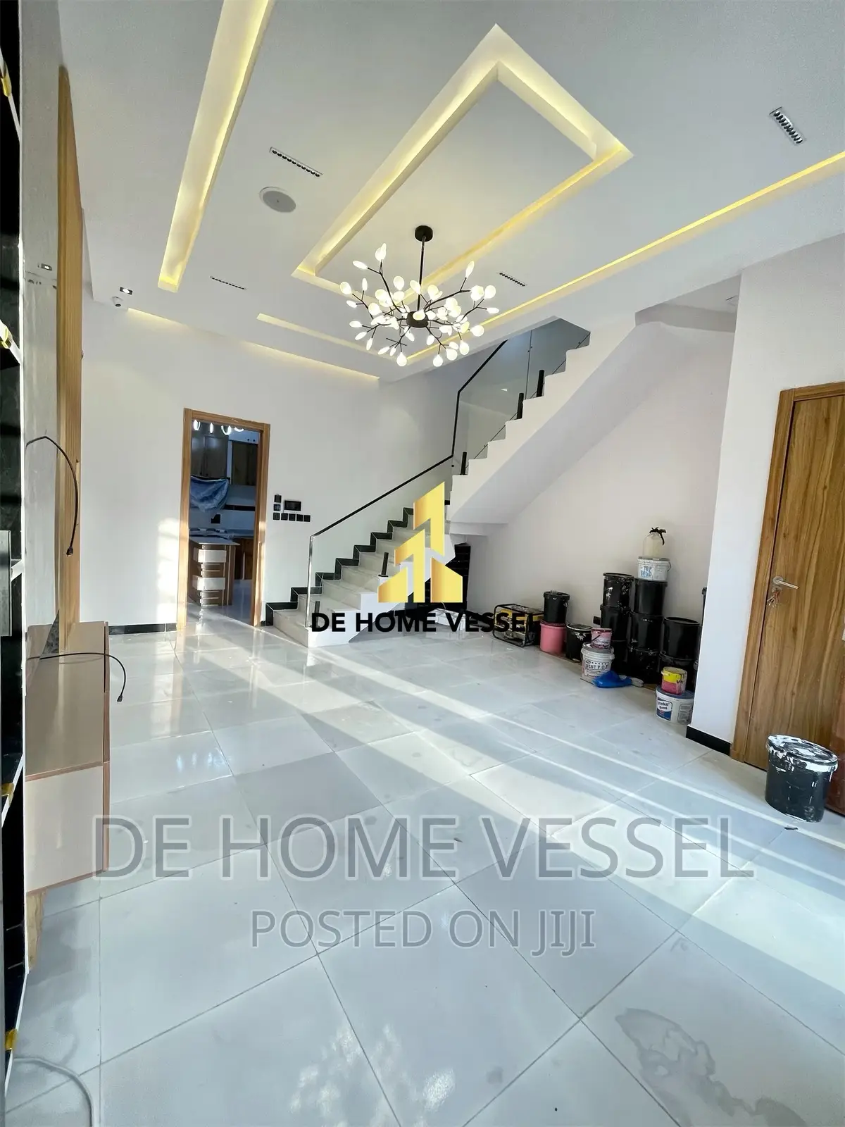5bdrm Duplex in Ikota for sale