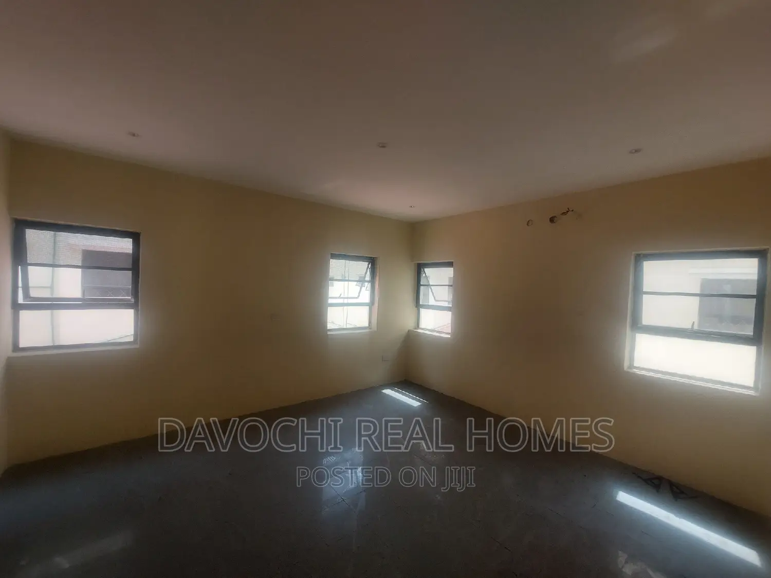 4bdrm Duplex in Victoria Island for rent