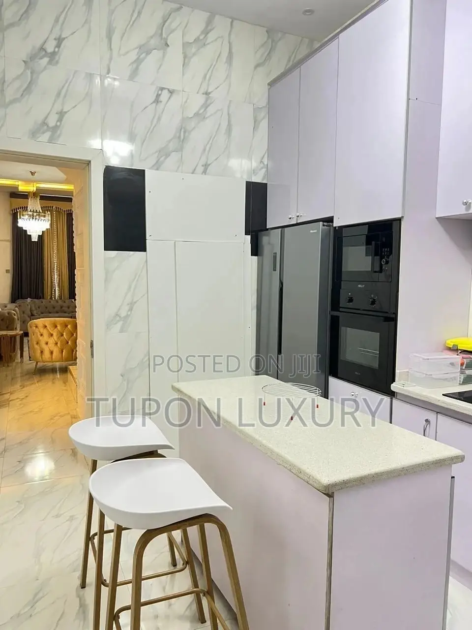 Luxury 4 Bedroom Duplex in Chevron