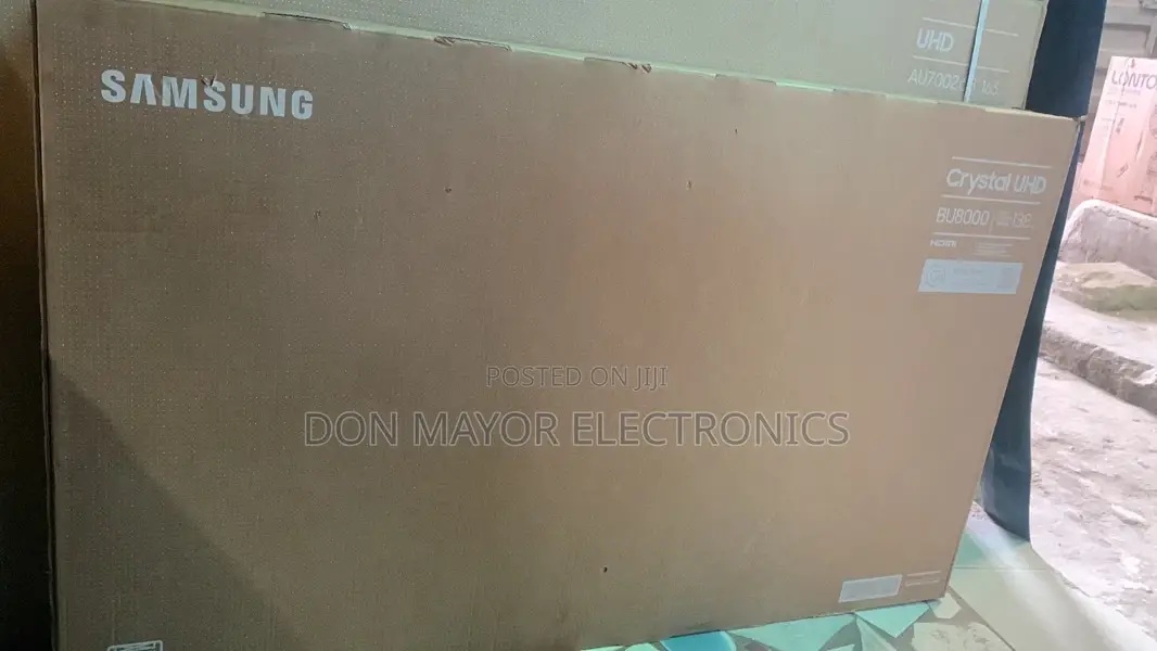 Samsung Crystal Uhd Smart 55inches Tv Ua55bu8000