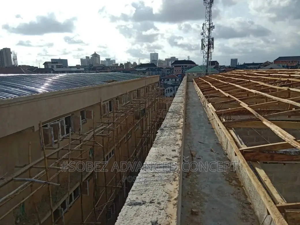 Mall Roofings Services