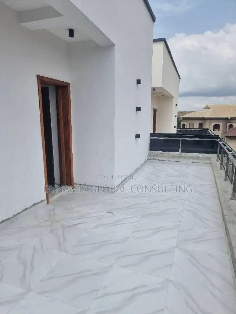 Furnished 5bdrm Duplex in Ikeja Gra for sale