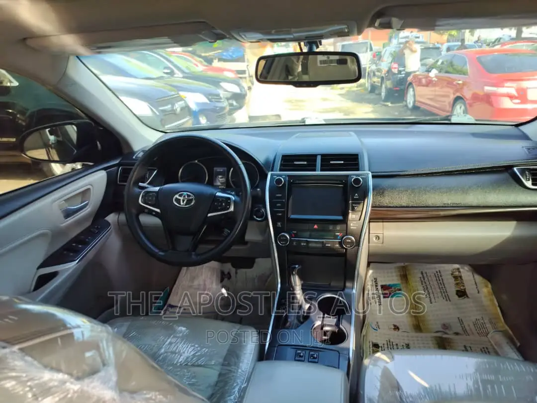 Toyota Camry 2016 Black