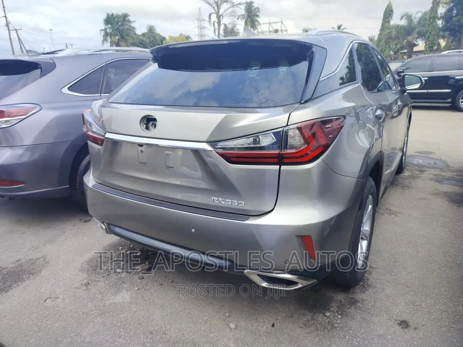 Lexus RX 350 FWD 2017 Gold