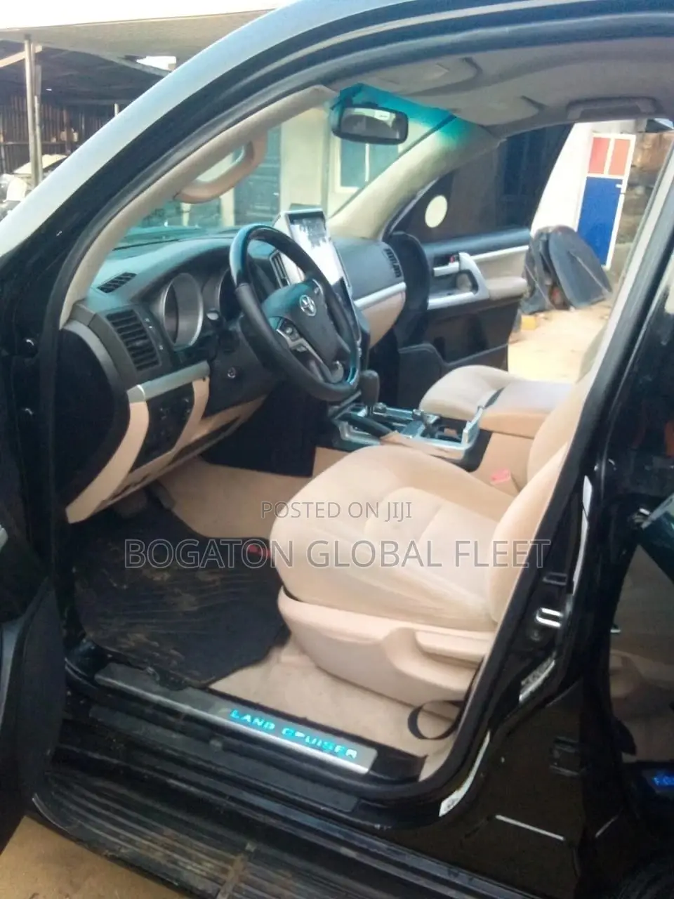 Landcruiser Suv for Rent