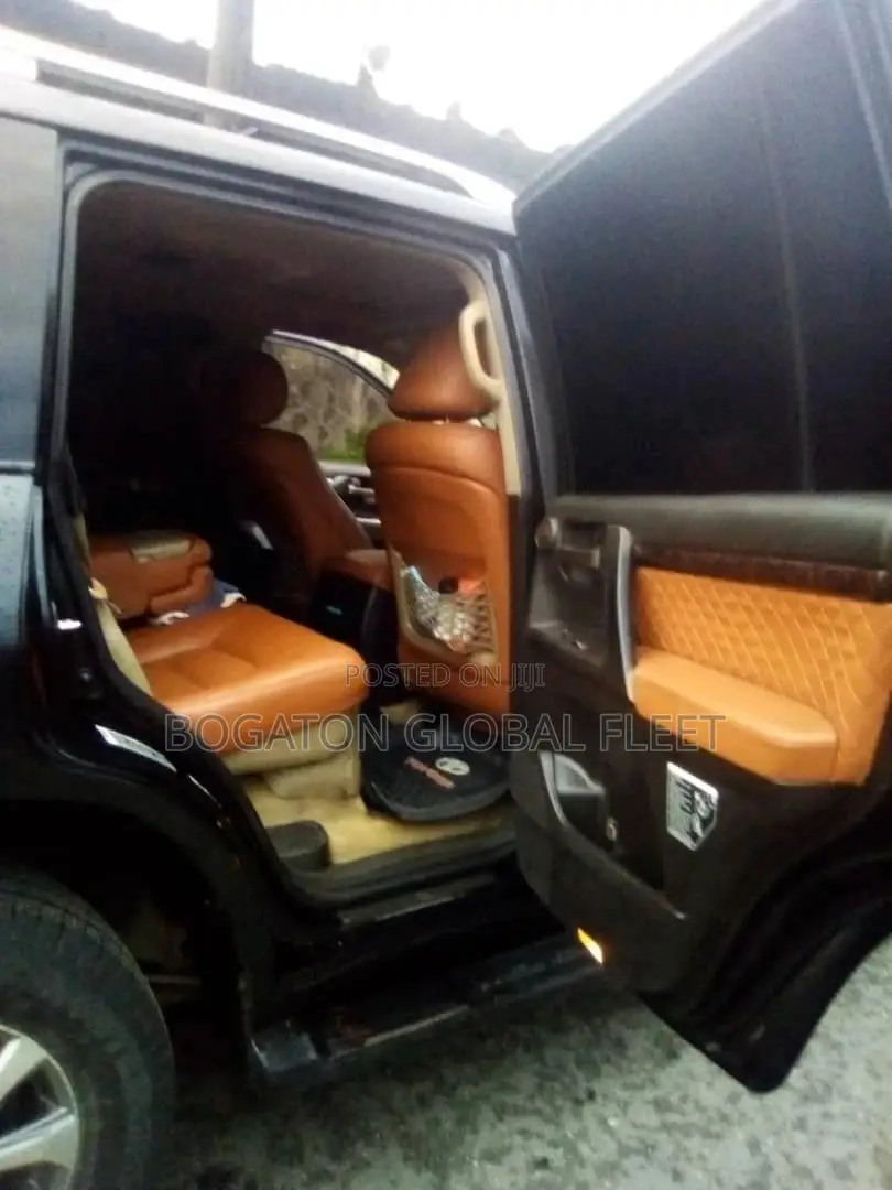 Toyota Landcruiser Hire