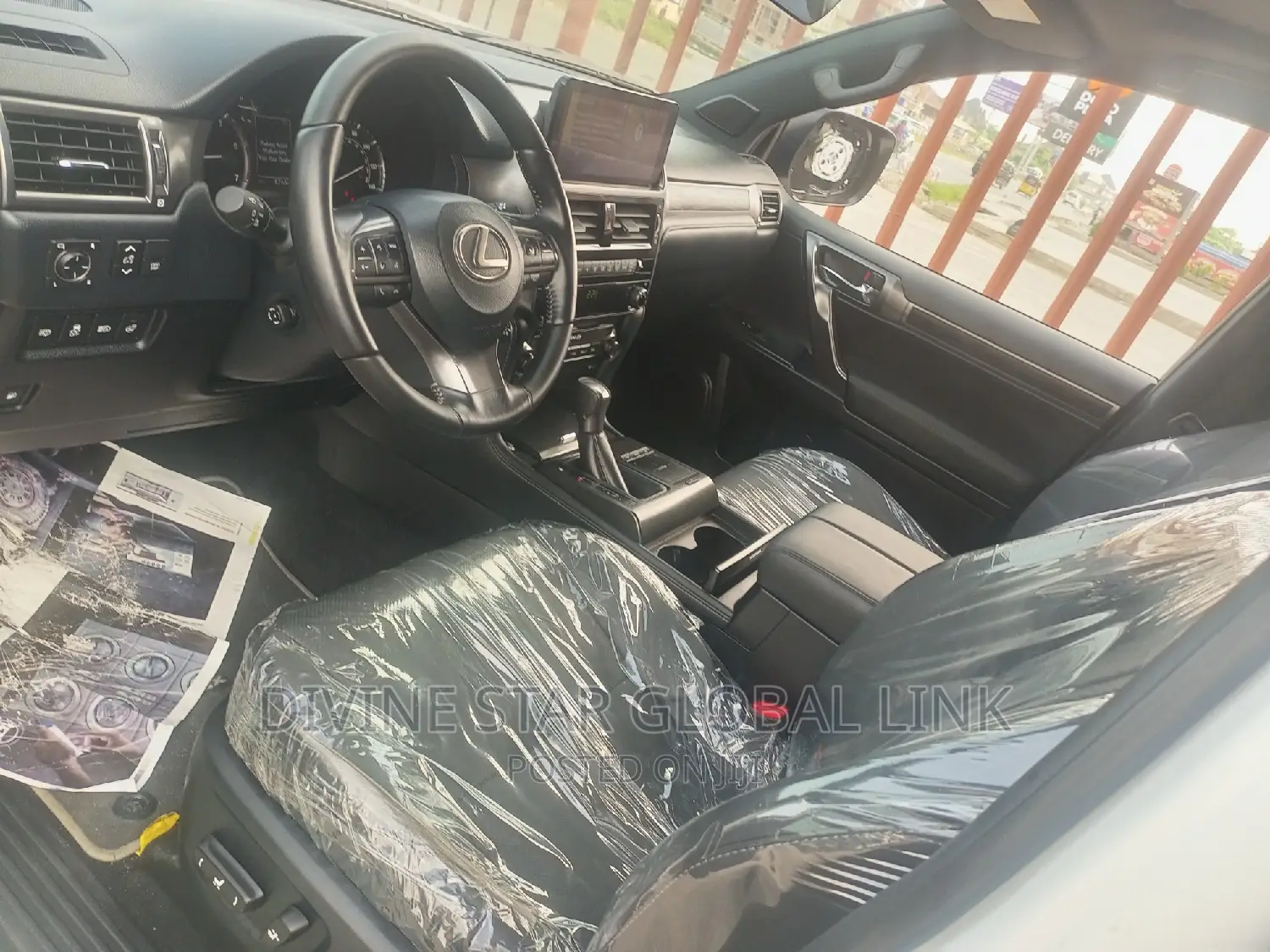 Lexus GX 2022 White