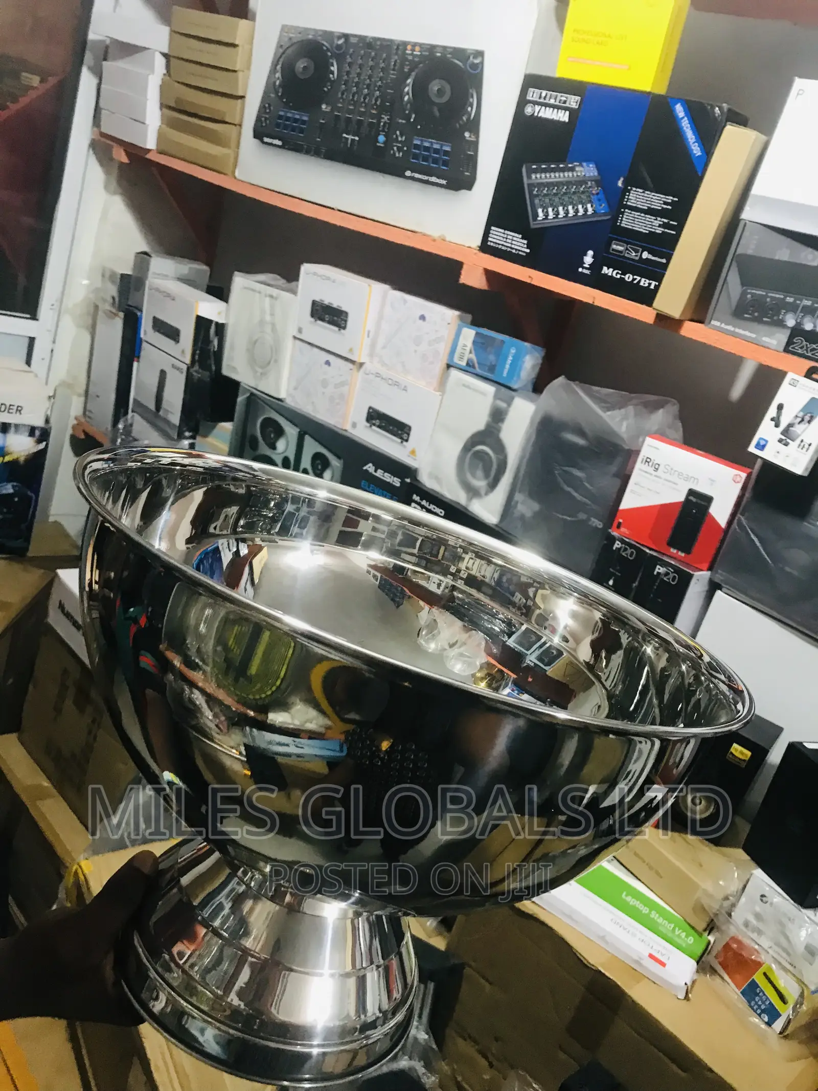 Champagne Bowl