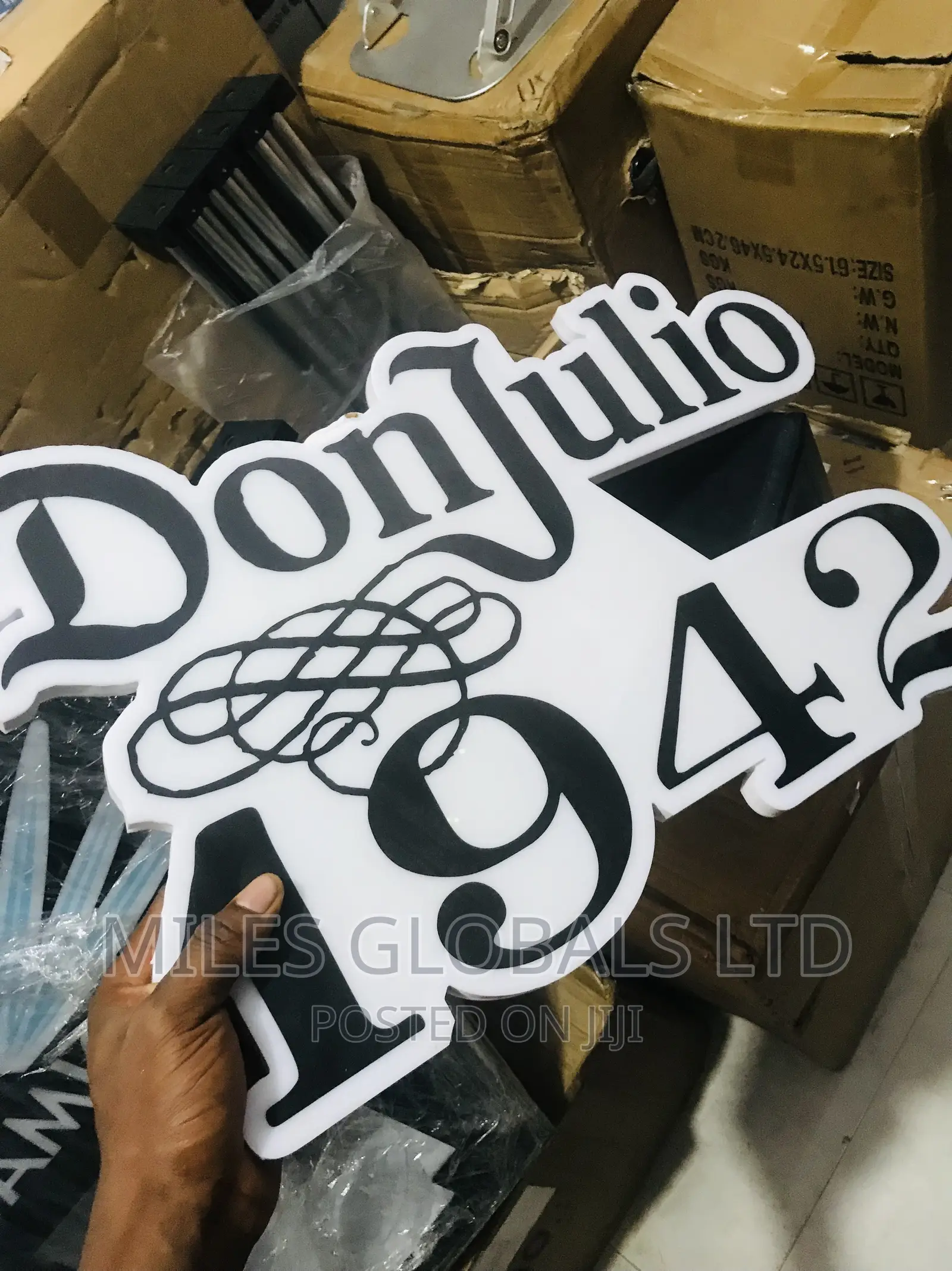 Don Julio 1945 Champagne Glorifier