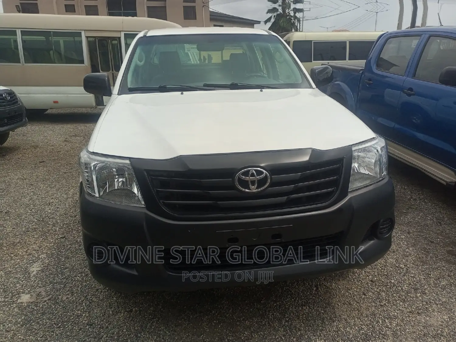 Toyota Hilux 2014 White