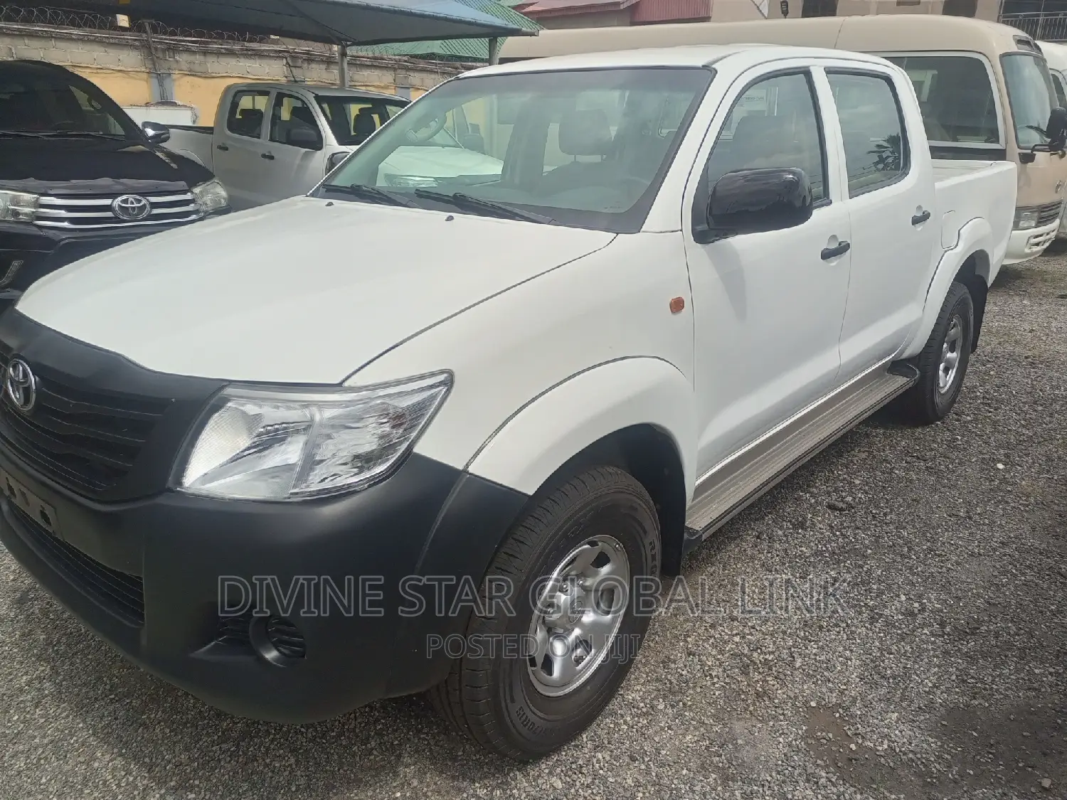 Toyota Hilux 2014 White
