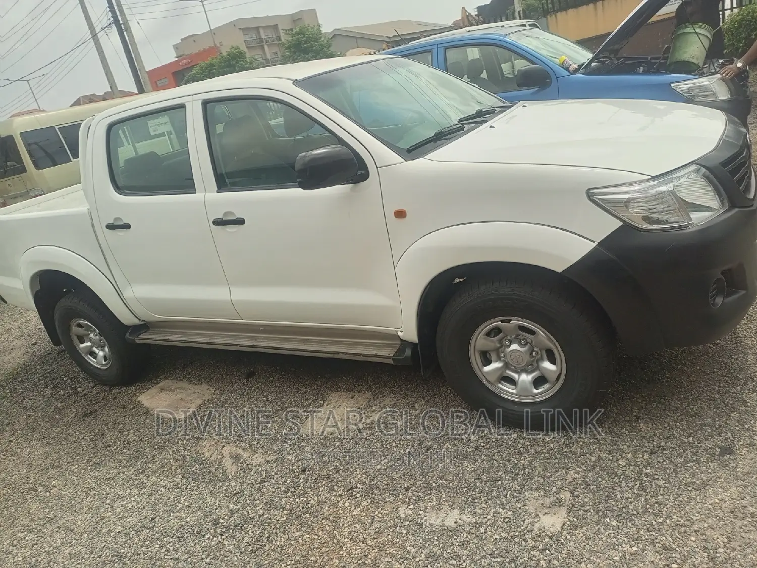 Toyota Hilux 2014 White