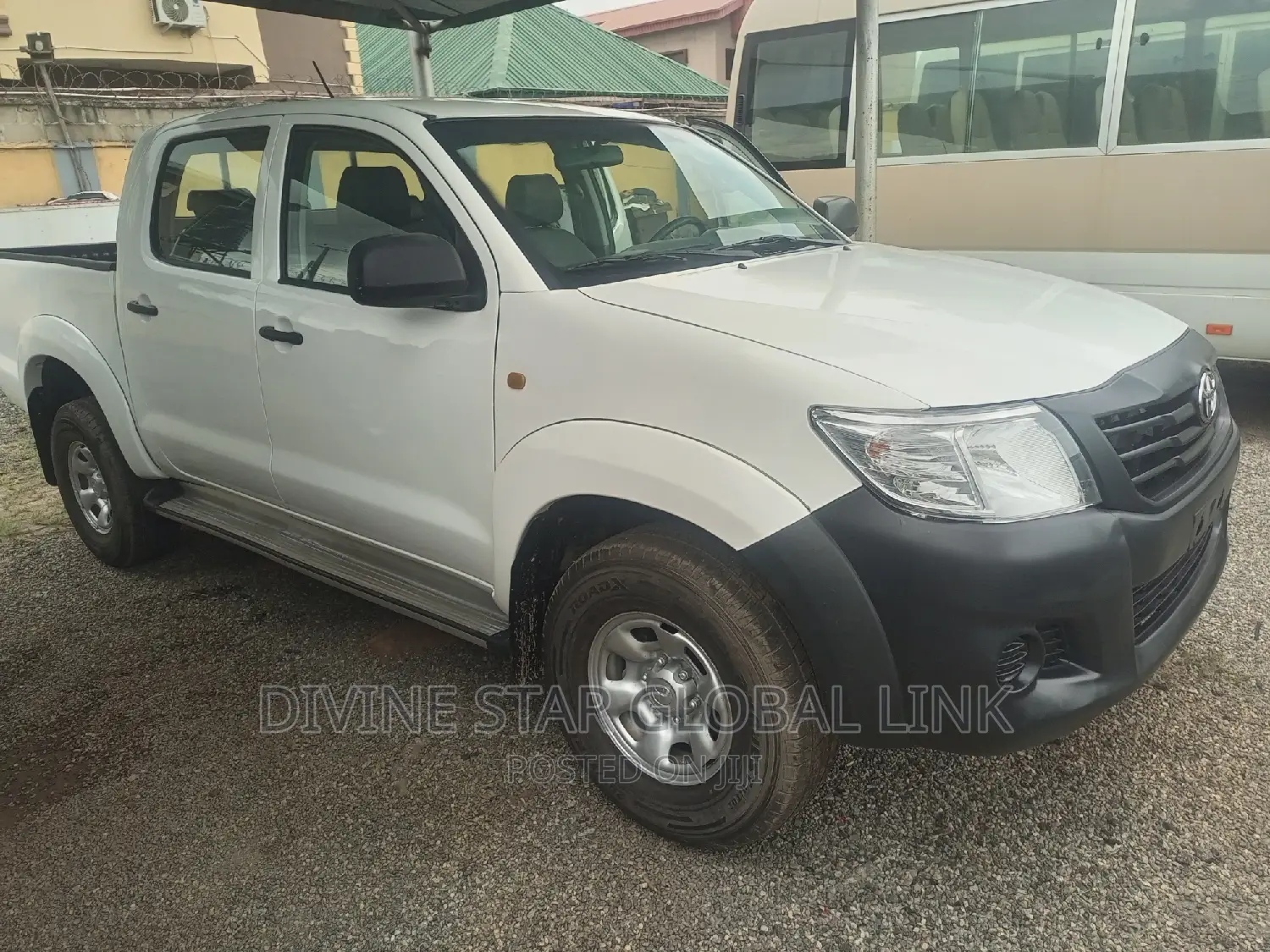 Toyota Hilux 2014 White