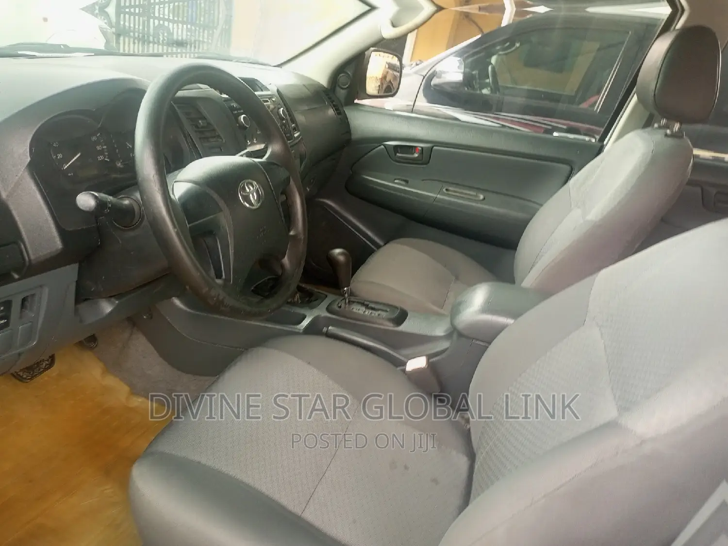 Toyota Hilux 2014 White
