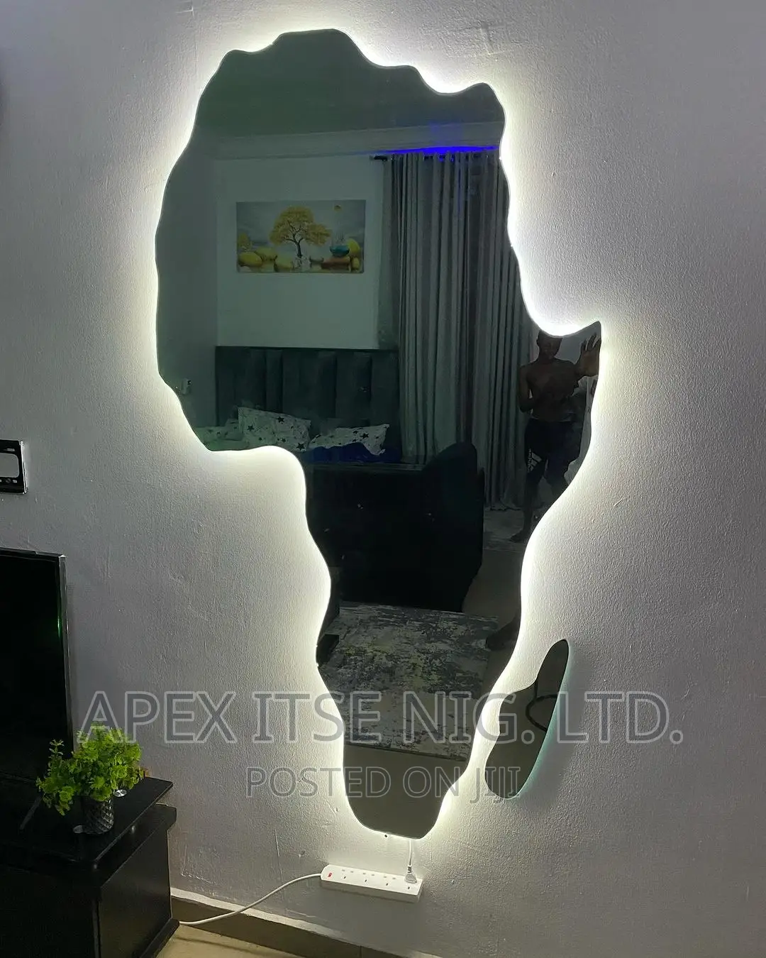 Map Out Mirror 7