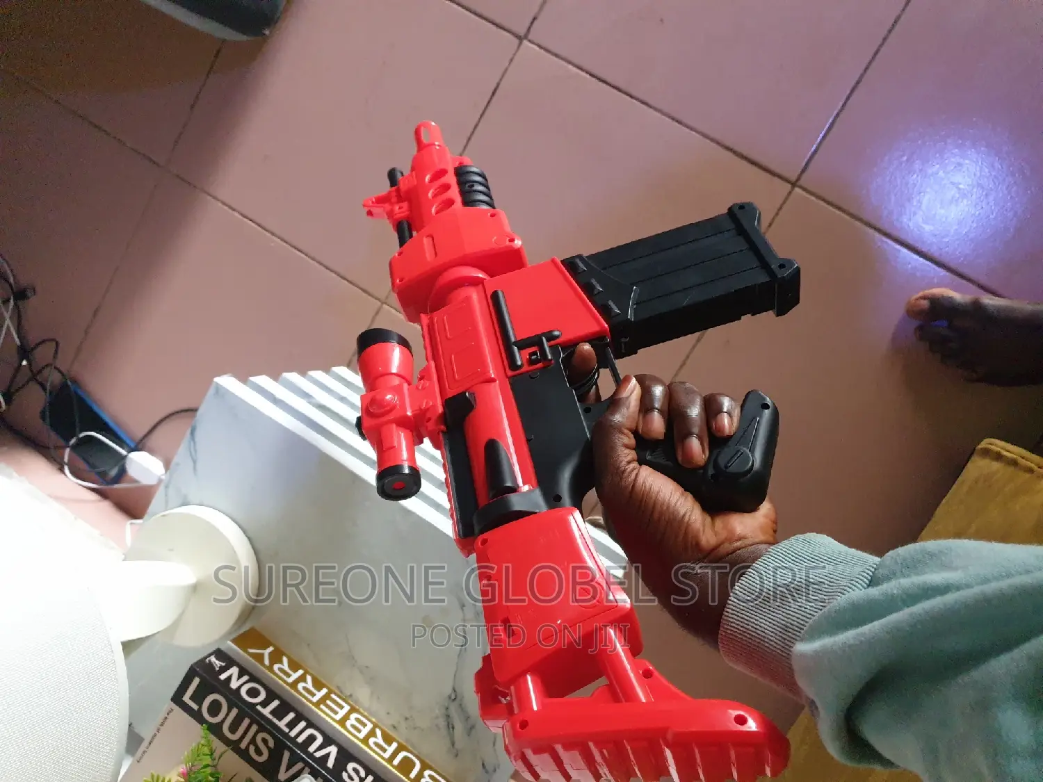 Battery Shooting Star War Gun With Soft Battery
