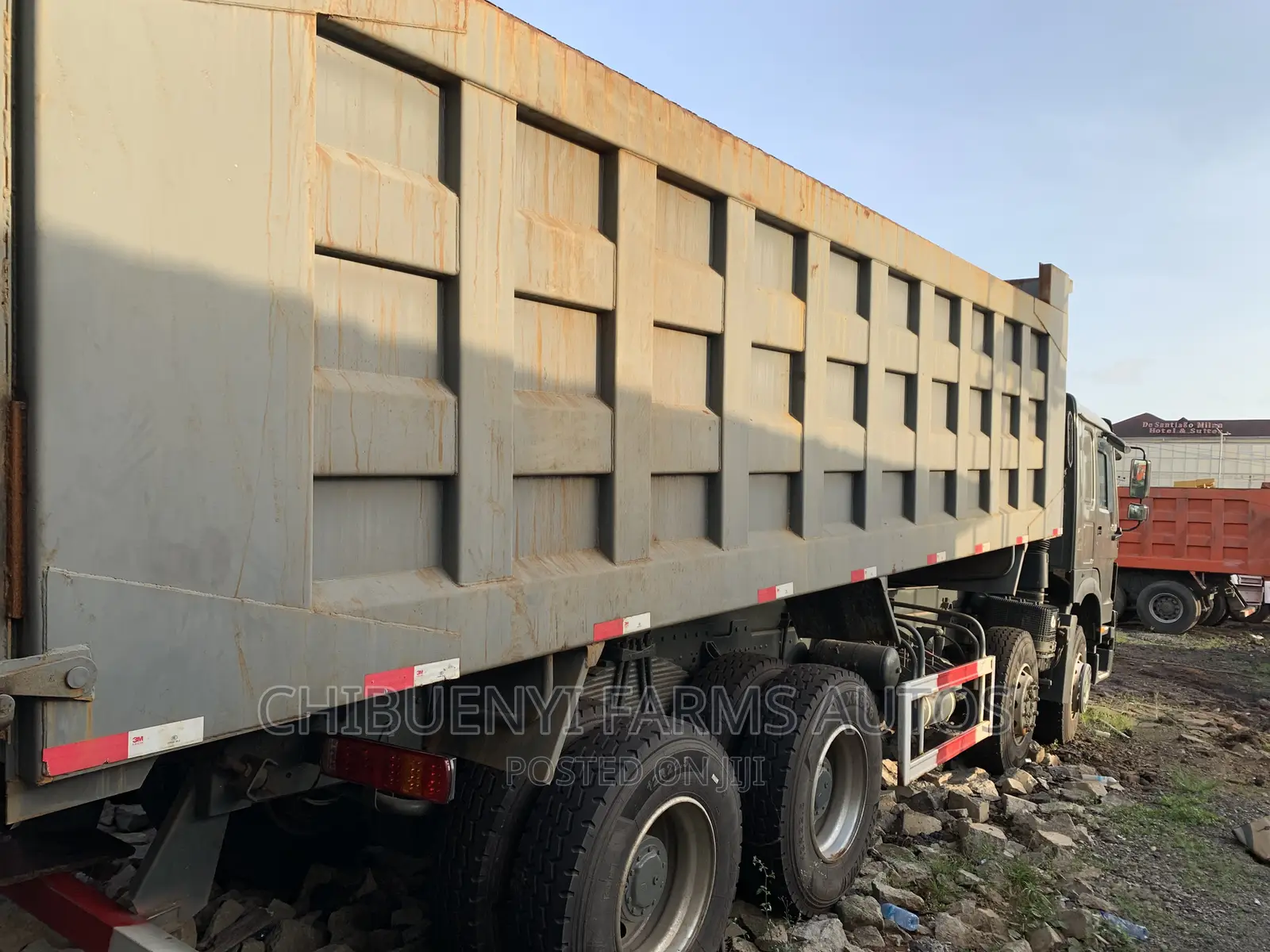 HOWO 371 TIPPER - 12tyres (45 Tons)