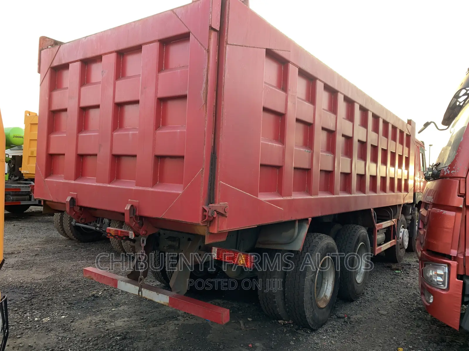 Howo 371 - 12tyres (45 Tons)