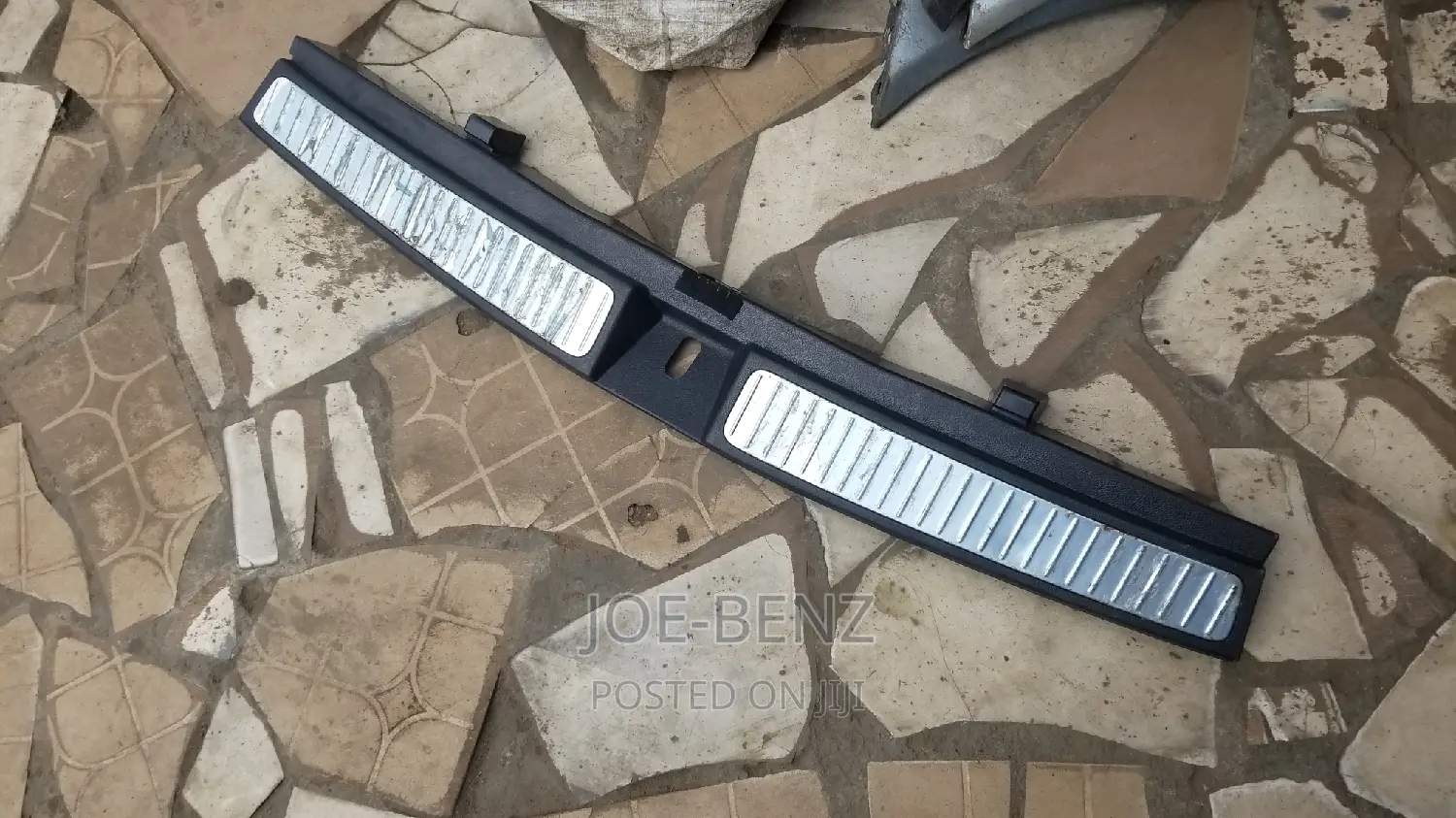 GLK350 Boot Catcher Plastic