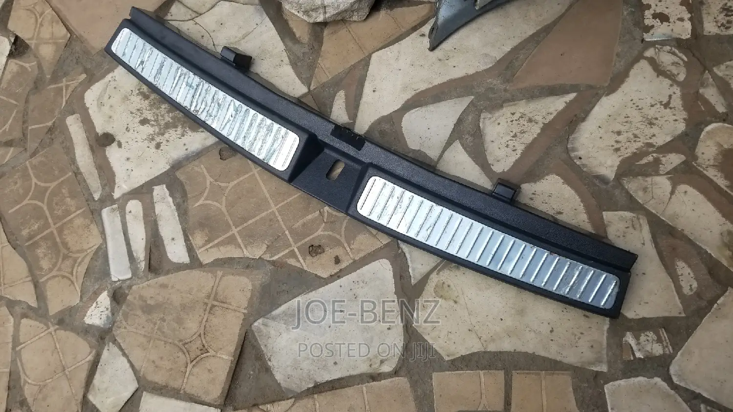 GLK350 Boot Catcher Plastic