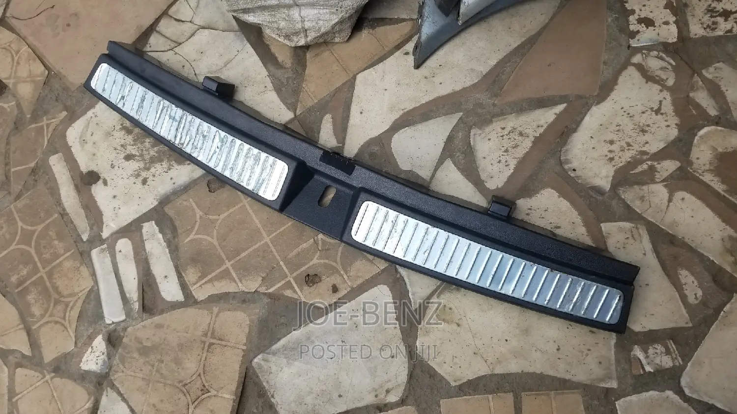 GLK350 Boot Catcher Plastic