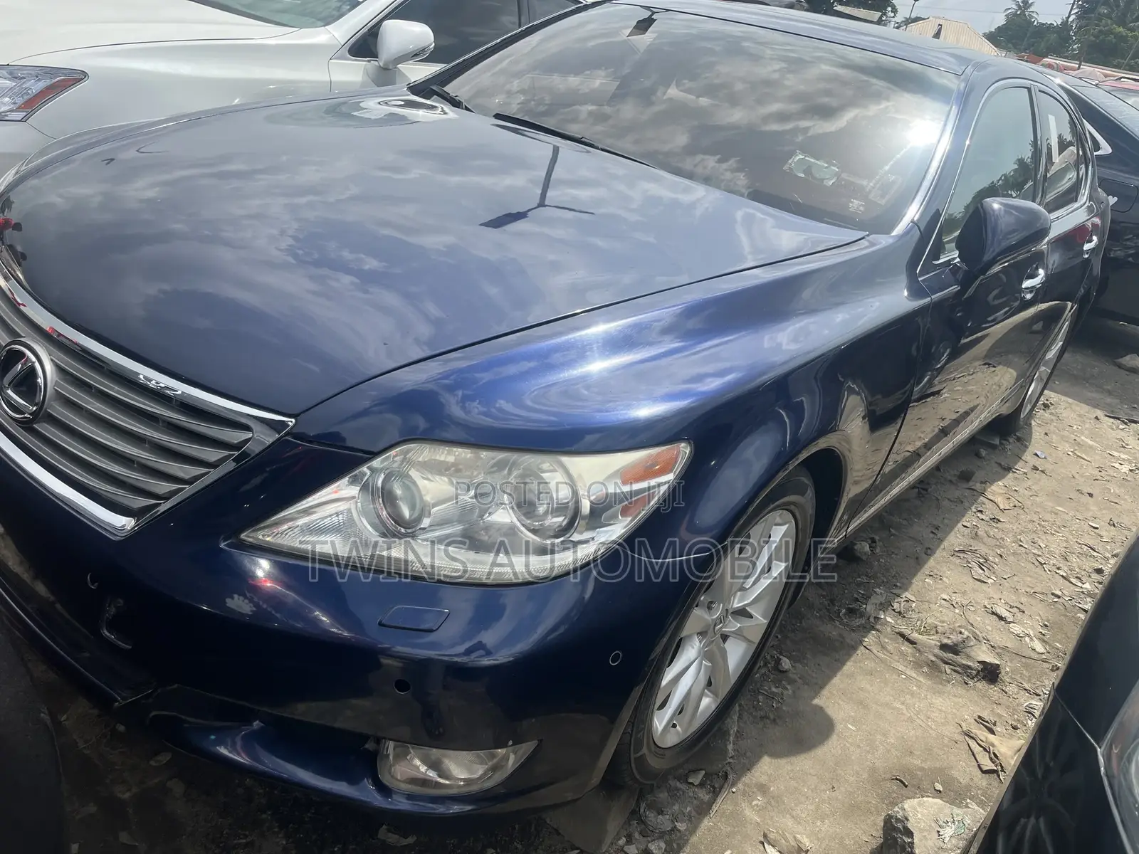 Lexus LS 460 L AWD 2012 Blue