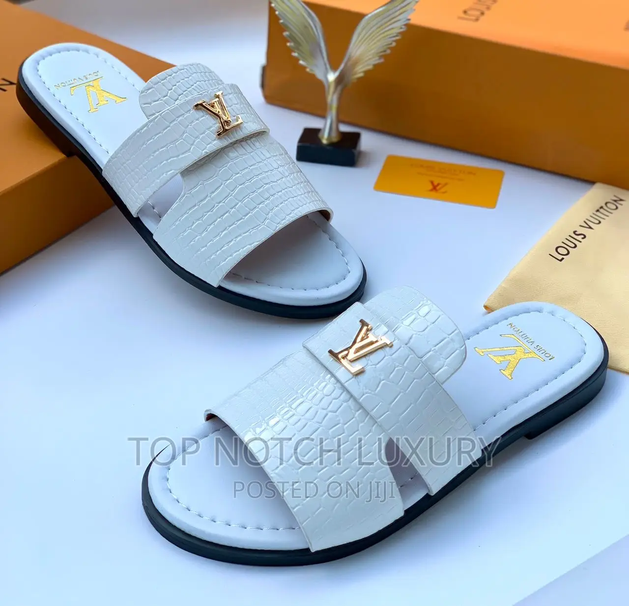 Louis Vuitton Luxury Mature Pam