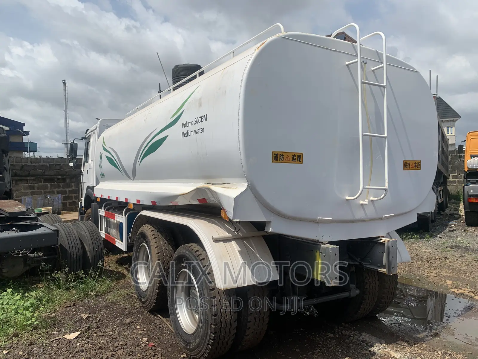 Foreign Used Howo Truck Water Tanker.