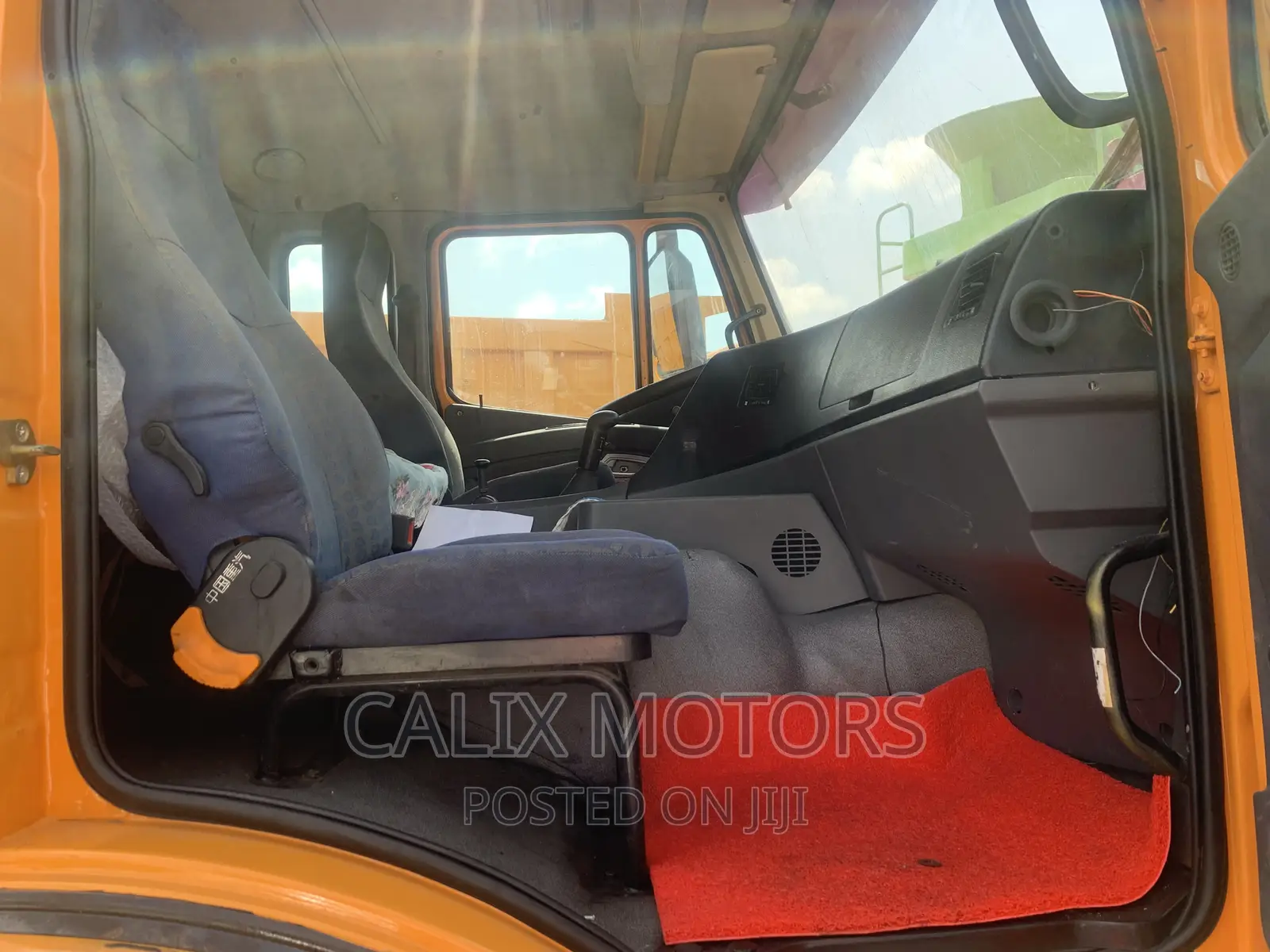 Used Howo Truck 10 Tires Tipper 2010 Yellow