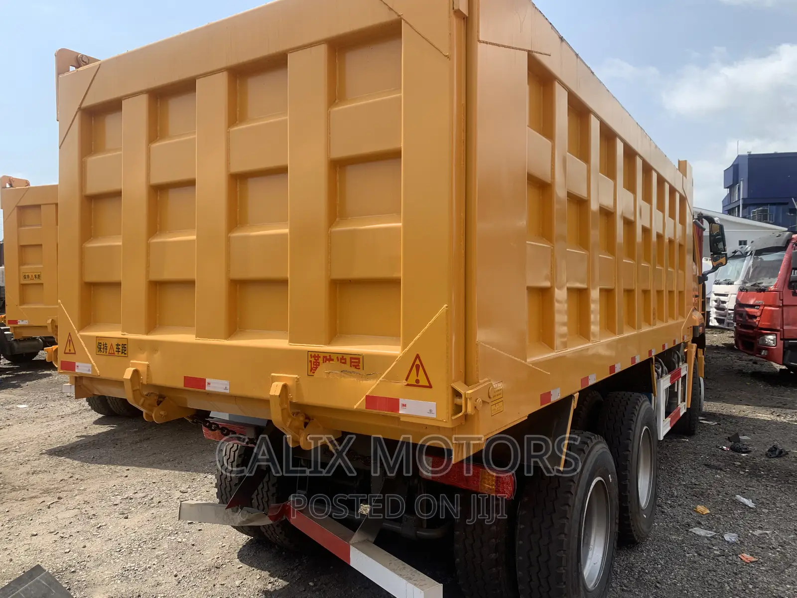 Used Howo Truck 10 Tires Tipper 2010 Yellow