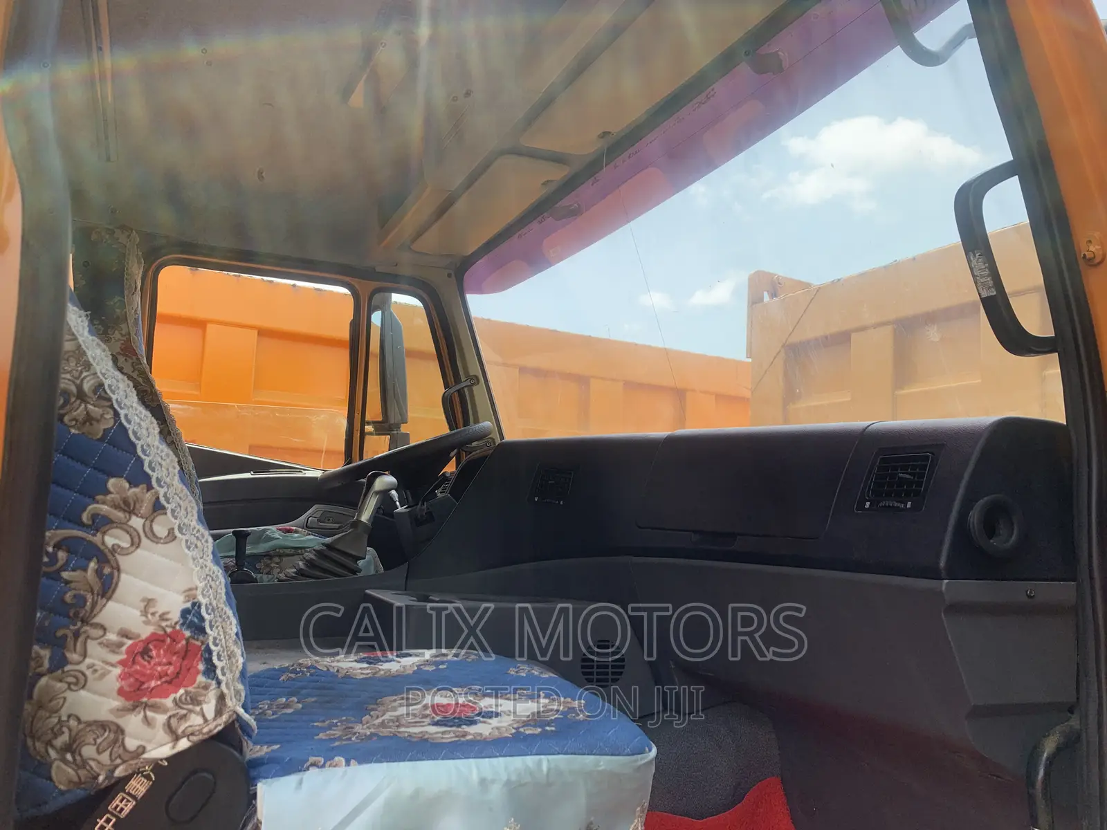 Foreign Used Howo Truck 10 Tires Tipper (Covid 19) Face.