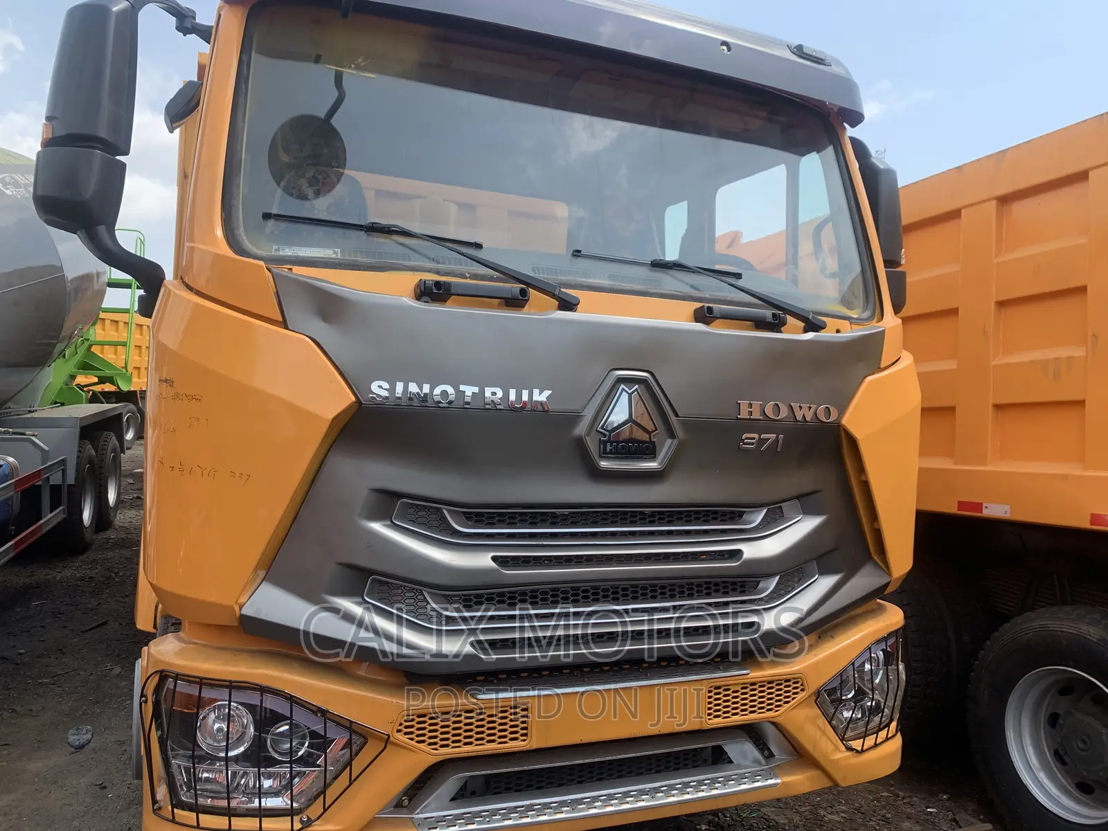 Foreign Used Howo Truck Tipper 10 Tires( Covid 19) Face.