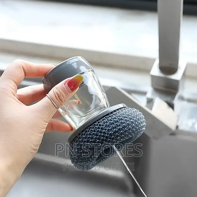 Scrubbing Brush for Cookware and Plates