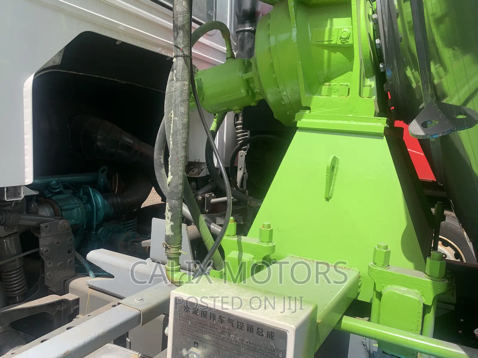 Foreign Used Howo Concrete Mixer Truck.
