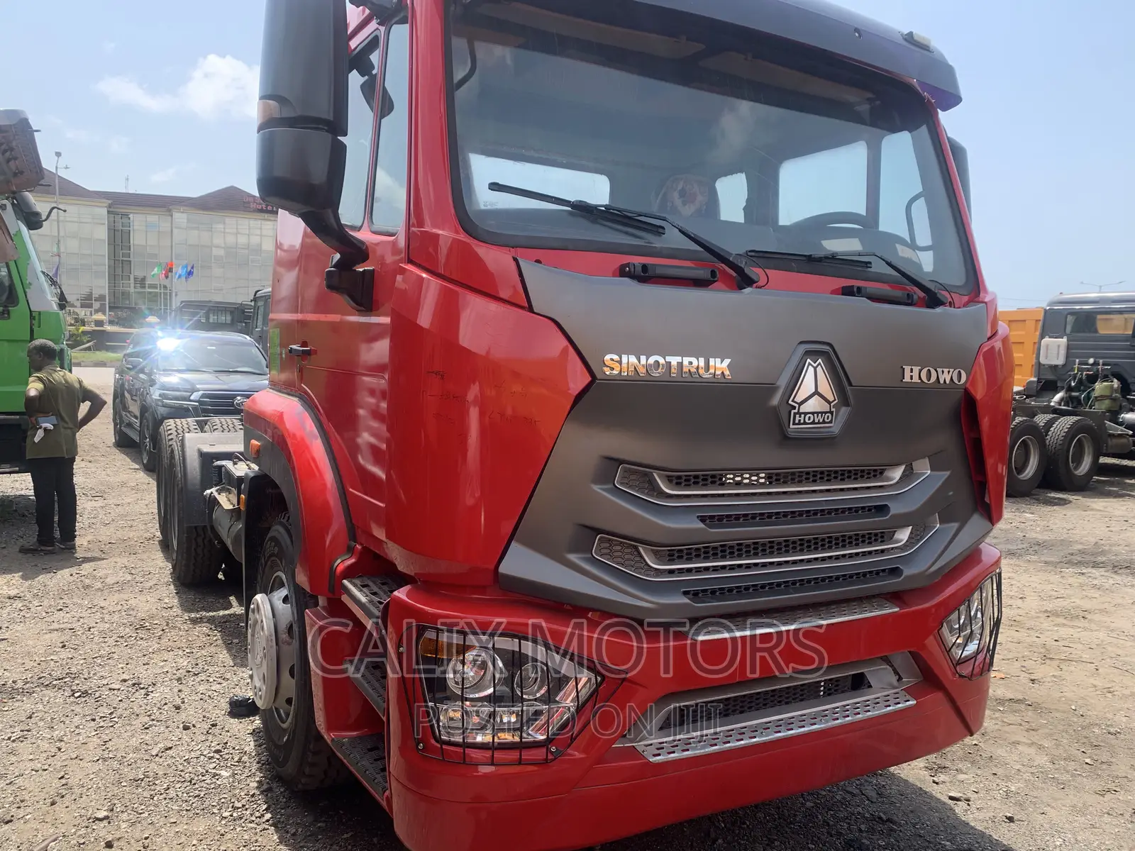 Foreign Used Howo Tractor Head Truck, 10 Tires.