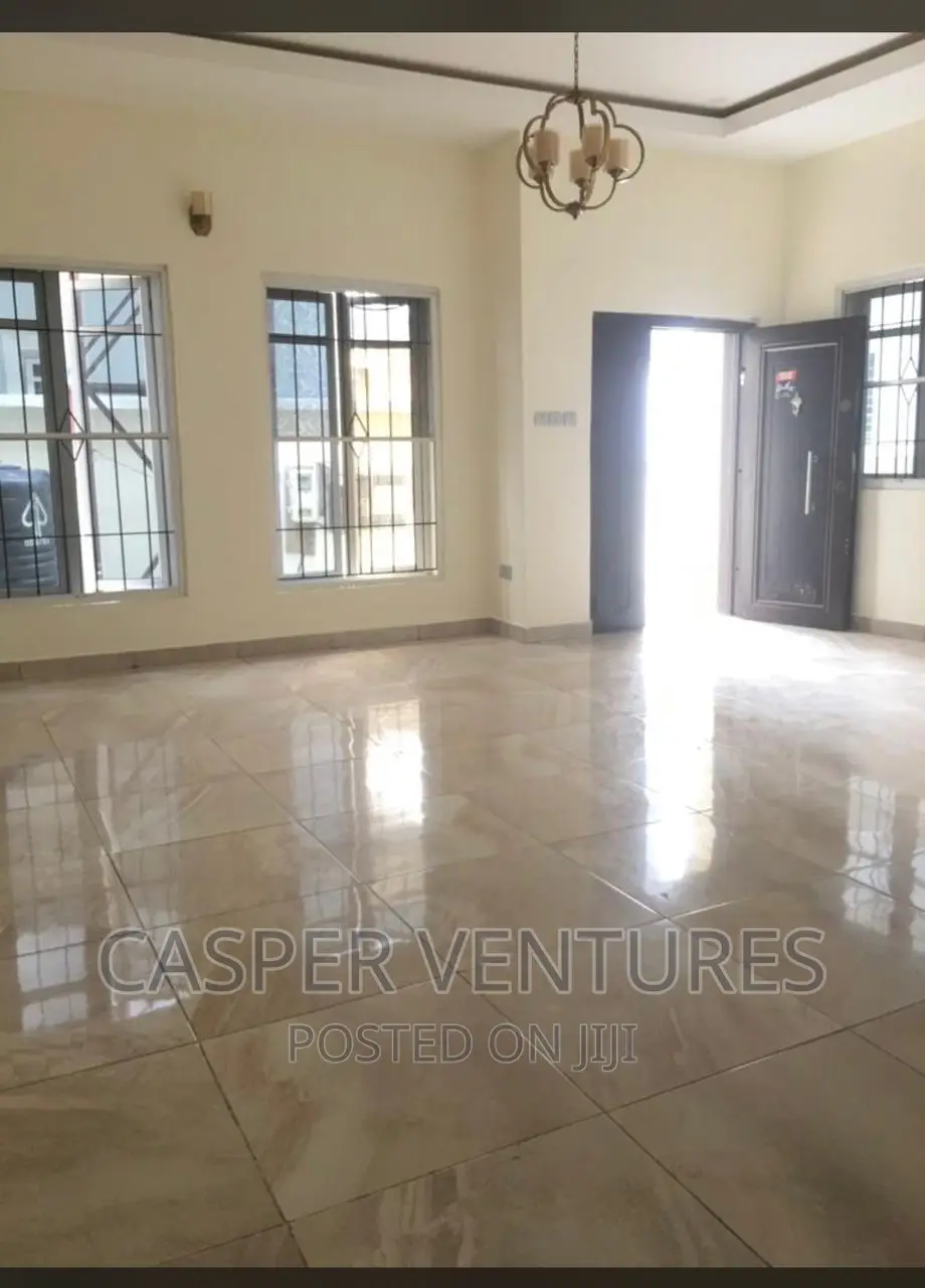 Studio Apartment in Bera, Chevron for rent