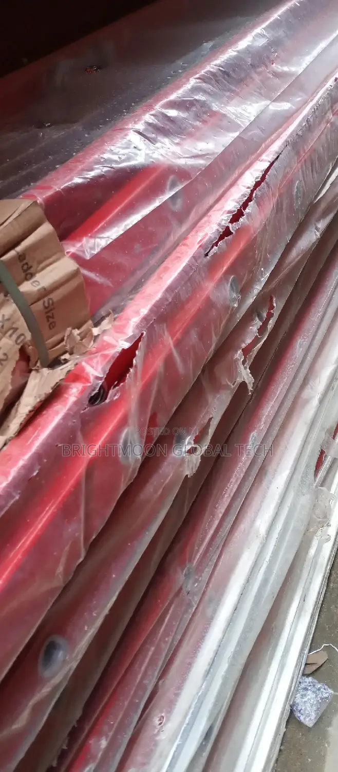 20by 2 Fiberglass Ladder 3
